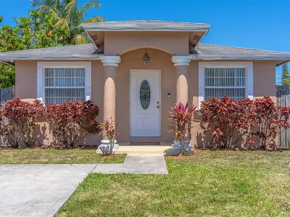 5917 Mayo St, Hollywood, FL 33023