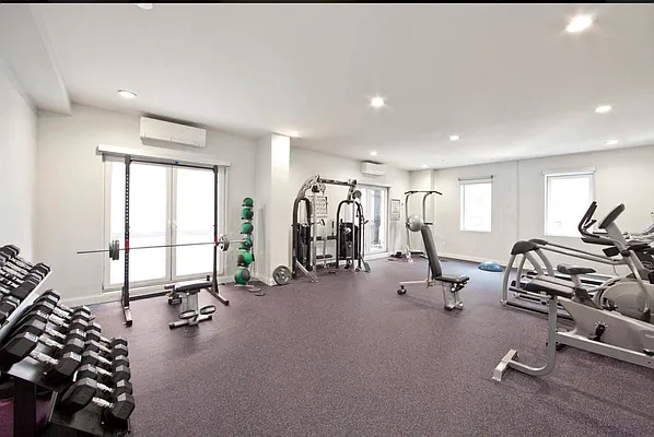 Rented by 18 REALTY | media 19