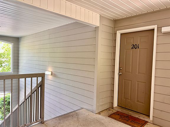 3rd image of 1385 S Donahue Dr APT 5201