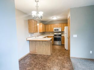 1135 Ridgestone Pl, Buffalo, MN 55313