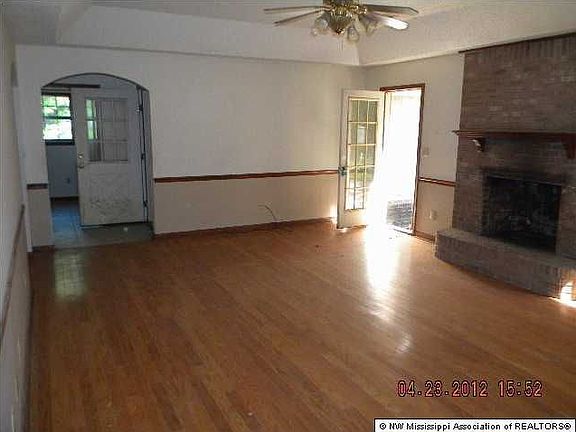 5th image of 530 Cottonwood Ln