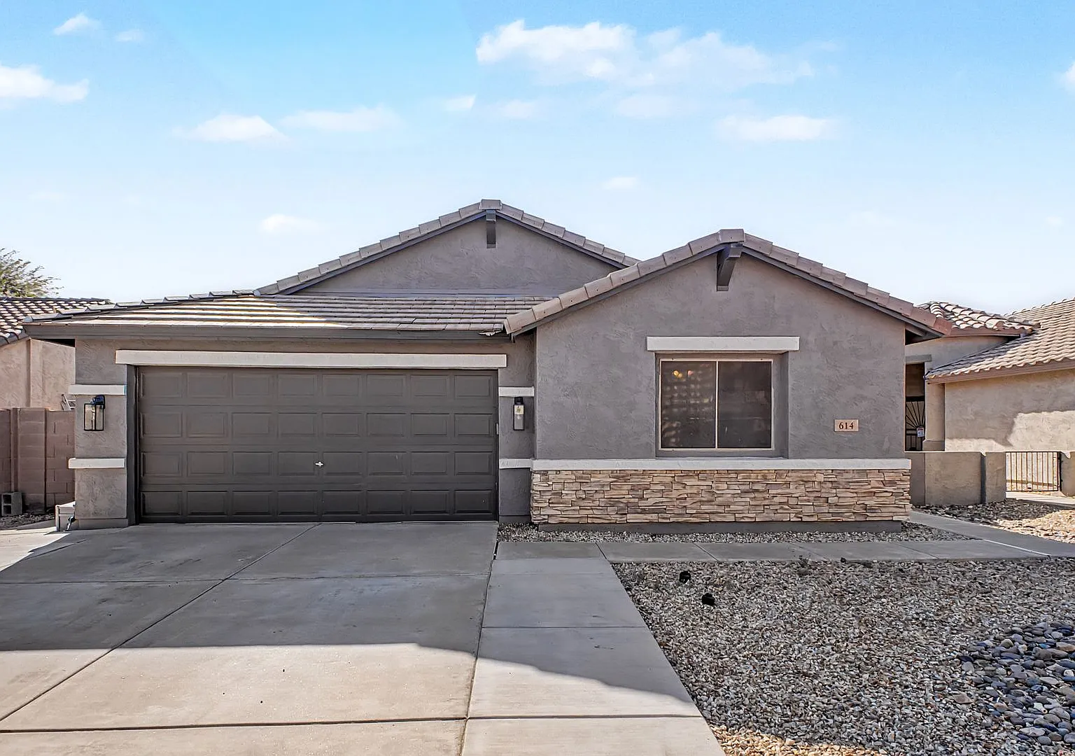 Amazing Move In Ready House In Avondale With Pool and Den! — Photo 1