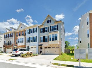 25284 Arrowroot Ter, Chantilly, VA 20152