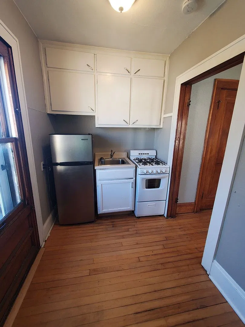 4226 W. Highland Blvd. - 8 Unit — Photo 4