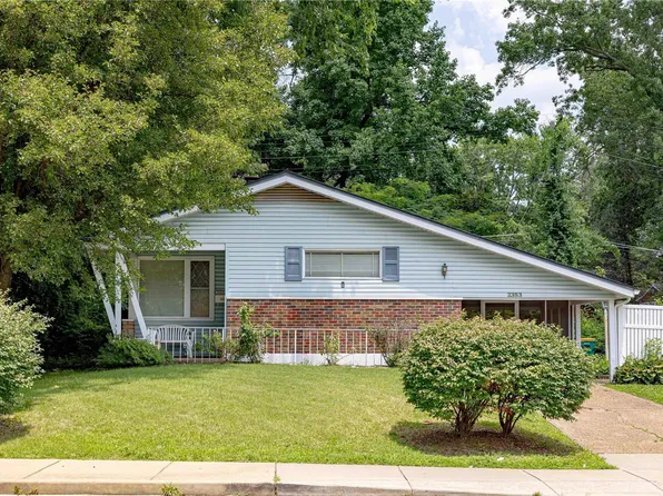 2353 Berwyn Dr, Saint Louis, MO 63136