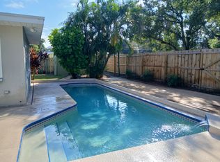 5682 45th Ave N, Kenneth City, FL 33709