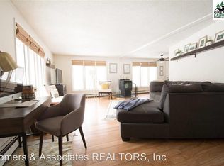 741 Ridge Loop Rd, North Pole, AK 99705