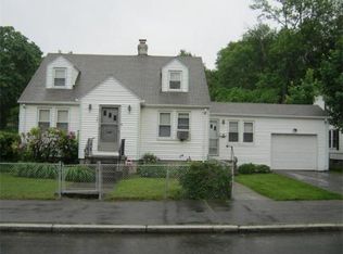 129 Houghton St, Worcester, MA 01604