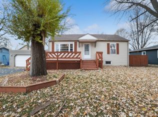137 Beck Ave, South Elgin, IL 60177