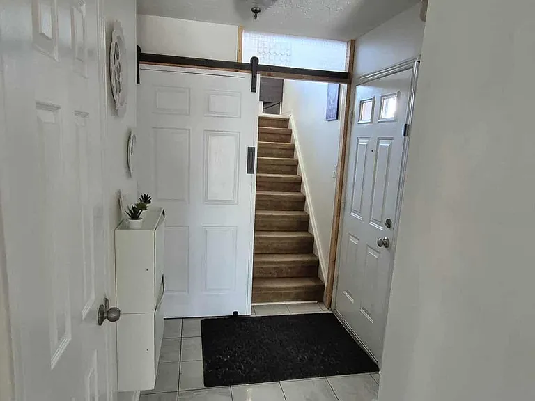 124 Desert Sand Dr — Photo 3