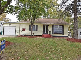 56 Ridgeway Dr, Decatur, IL 62521