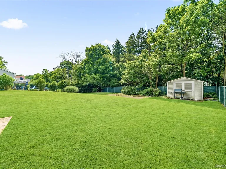 12 Dickerson Pl — Photo 24