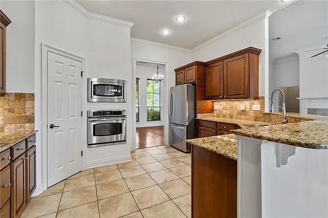 332 Autumn Creek Dr — Photo 10