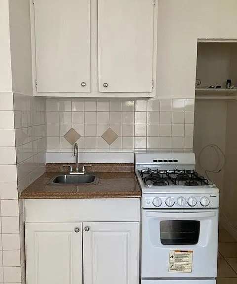927 N 18th Ct #10 — Photo 7