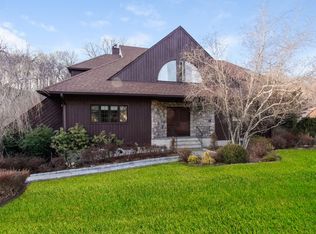 8 Hidden Glen Rd, Scarsdale, NY 10583