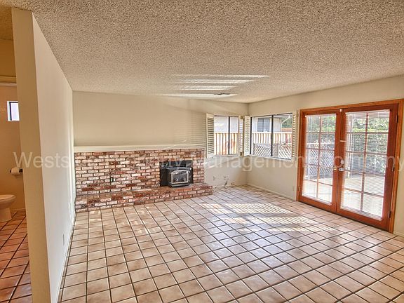 5th image of 2825 Klein Rd