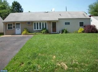 823 Trenton Rd, Fairless Hills, PA 19030