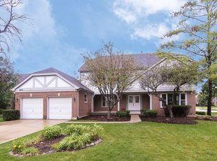 601 Raintree Rd, Buffalo Grove, IL 60089
