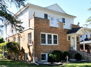 1116 Ostrander Ave, La Grange Park, IL 60526