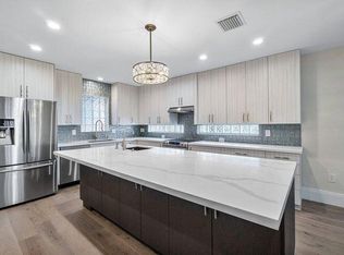 122 SE 6th Ave APT 4, Delray Beach, FL 33483