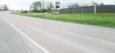 3rd image of 17494 Highway 87