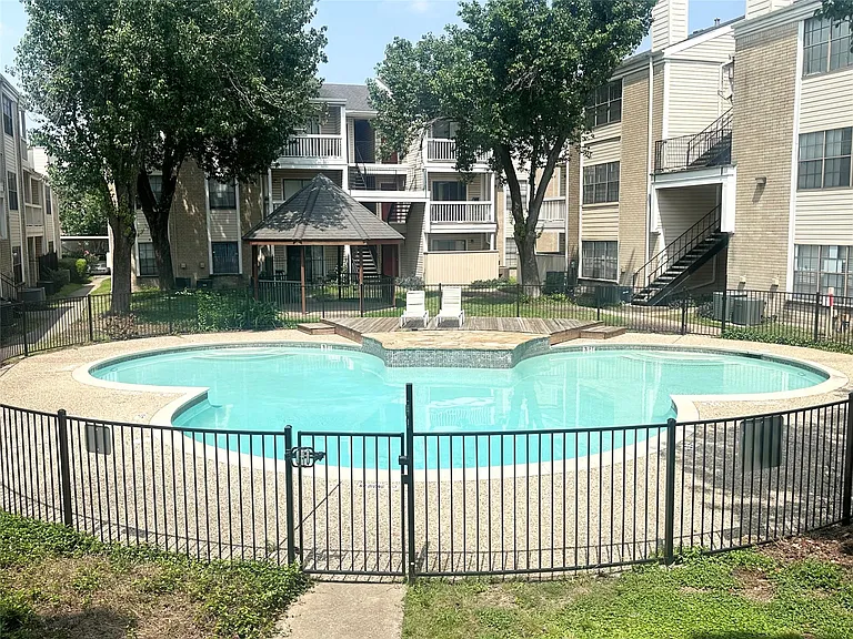 2750 Holly Hall St #704 — Photo 25