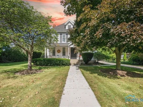 130 E Water St, Oak Harbor, OH 43449