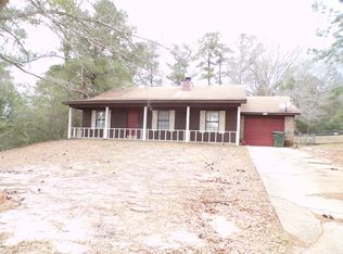 134 Brookside Ln, Ozark, AL 36360