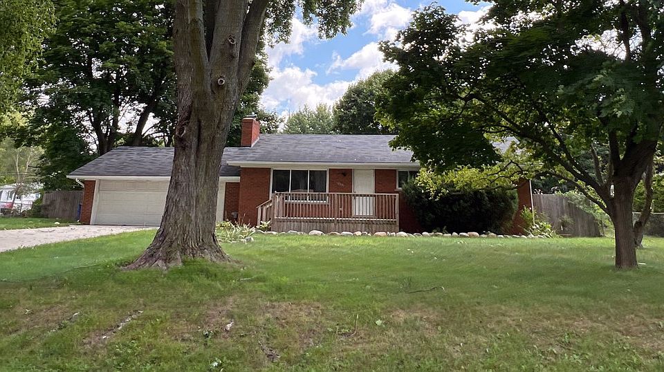 1st image of 1368 Hira St