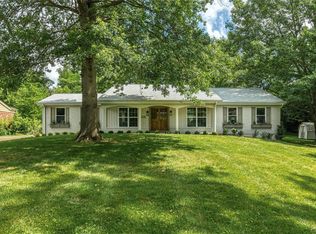 1018 Parkwatch Dr, Ballwin, MO 63011