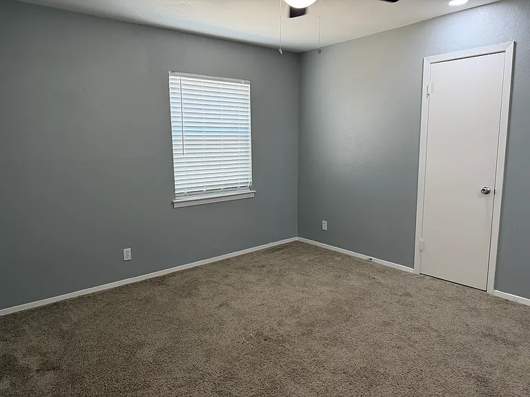 2509 Normont Cir — Photo 11