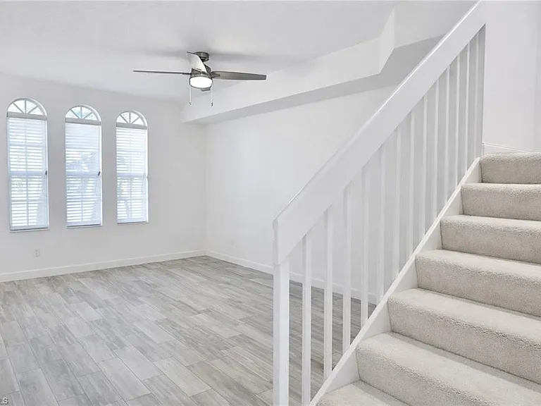 6182 Towncenter Cir — Photo 4