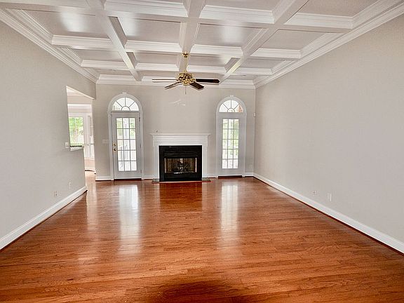 4th image of 108 Clairewood Ct