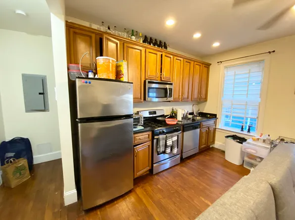 178 Hillside St #1L, Roxbury Crossing, MA 02120