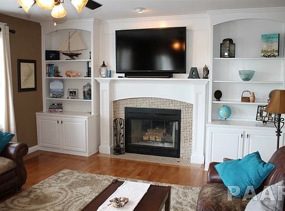 2nd image of 7101 N Ironwood Dr