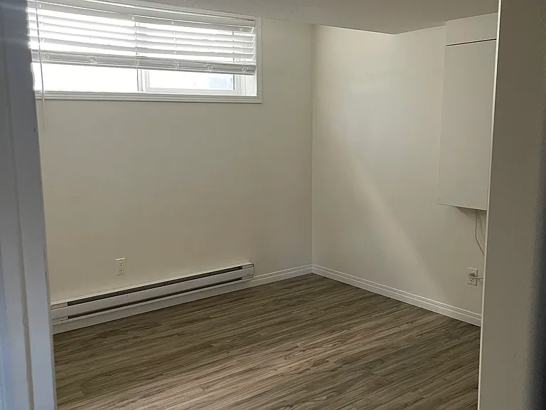 519 Marlatte Ln #B — Photo 8