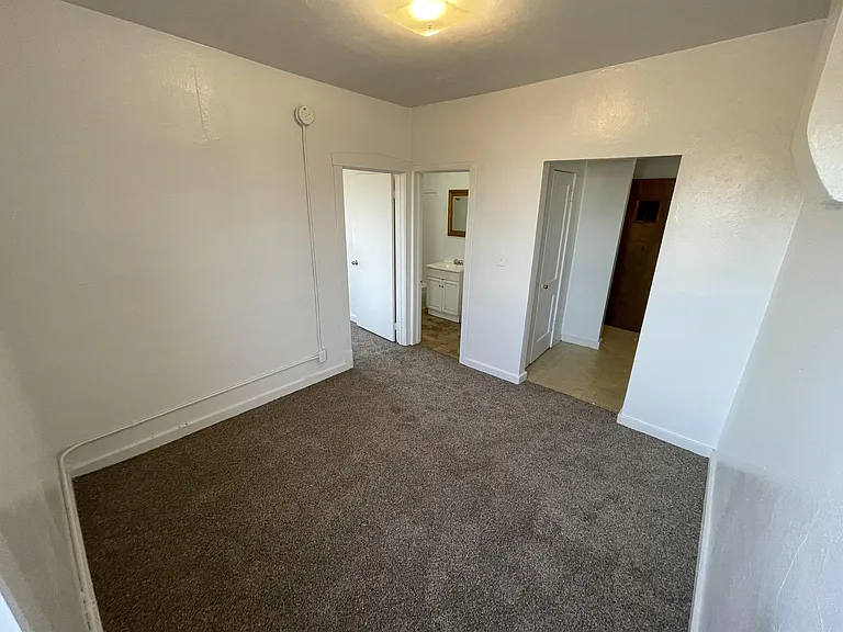 2945 Dekalb St #12 — Photo 5