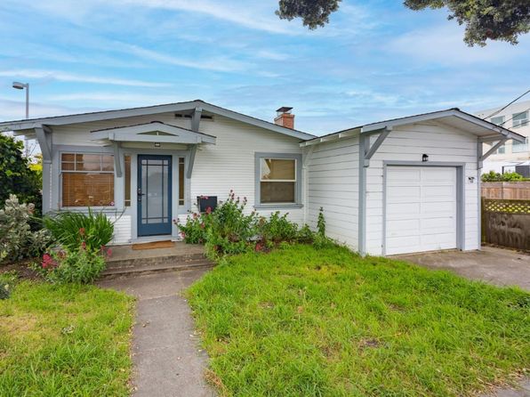 895 Main St, Half Moon Bay, CA 94019