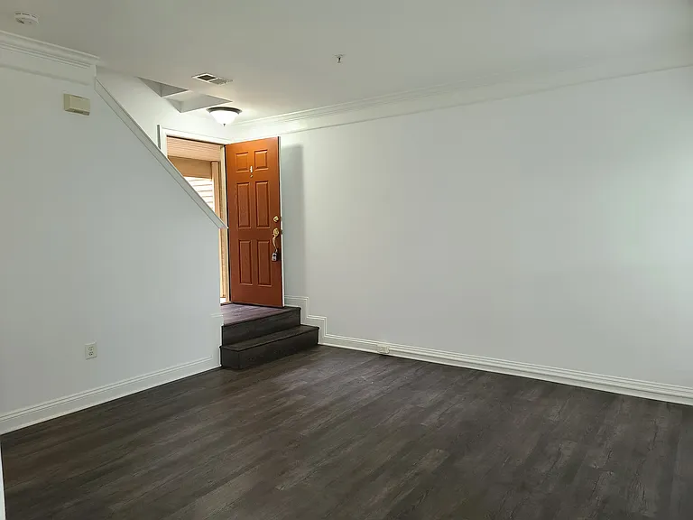 21170 Domain Ter — Photo 17