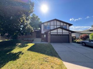 2841 S Sidney Ct, Denver, CO 80231