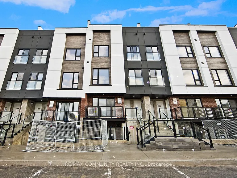 16 Melbourne Ave #105B — Photo 1