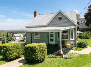 2693 Broadway St, Dubuque, IA 52001