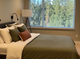 310 3rd St W #1, North Vancouver, BC V7M 1G4