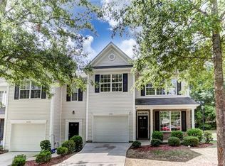 2134 Winthrop Chase Dr, Charlotte, NC 28212