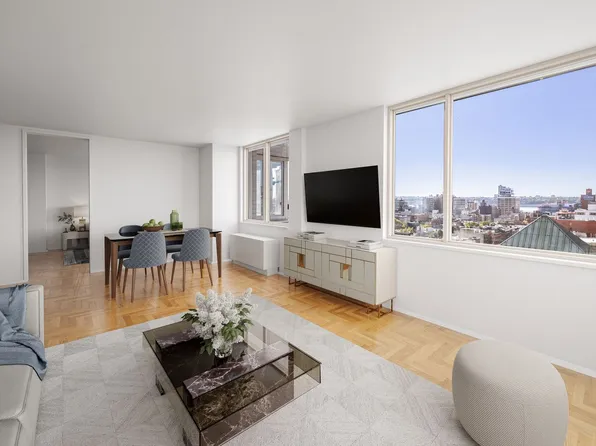 350 West 50th Street image 2 of 7