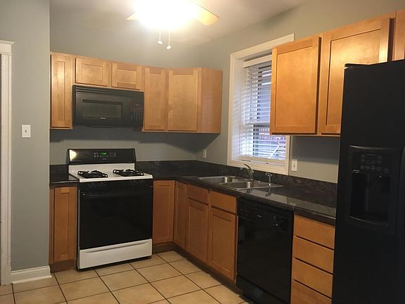 Photos are of 3116 Geyer Similar floor plan - Unit also avai