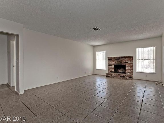 4th image of 6129 Carl Ave