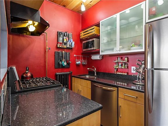 5th image of 377 W Onondaga St APT 404