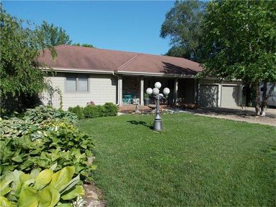 1006 S Rogers Rd, Louisburg, KS, 66053