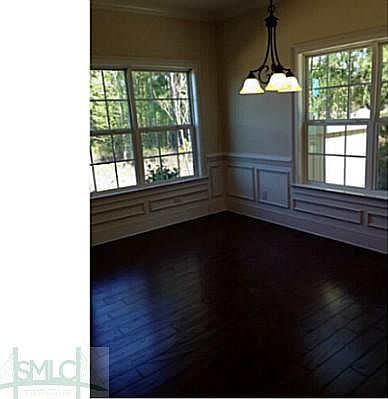 Sunny Breakfast Area